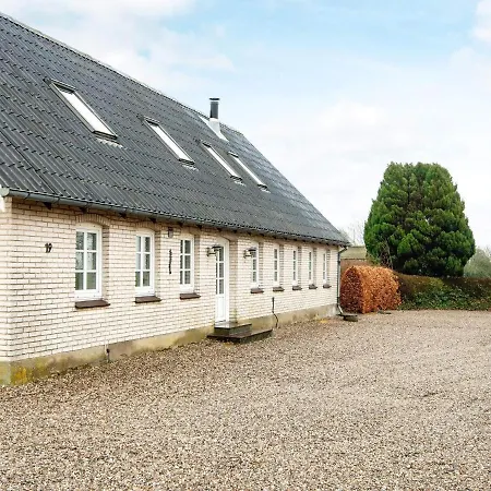 16 Person In Haderslev-by Traum