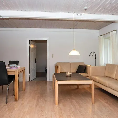 16 Person In Haderslev-by Traum